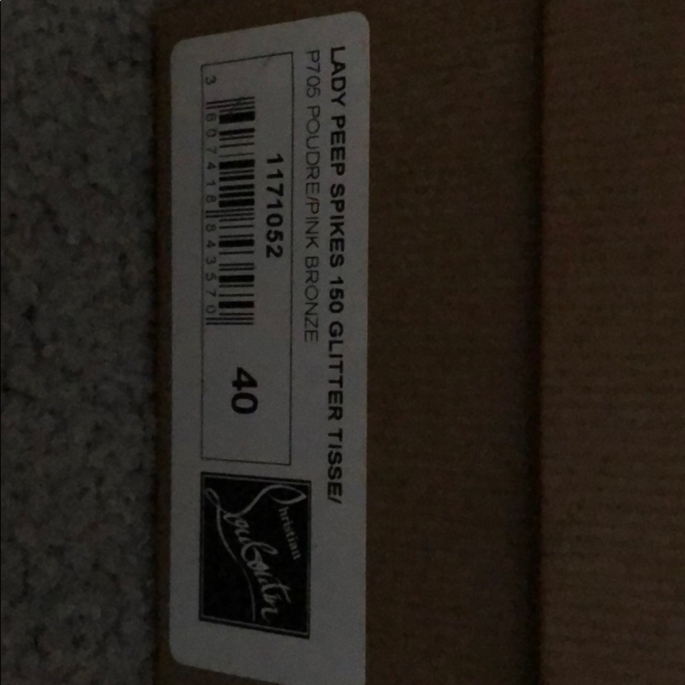 Christian Louboutin heels size 40 - Picture 3 of 5